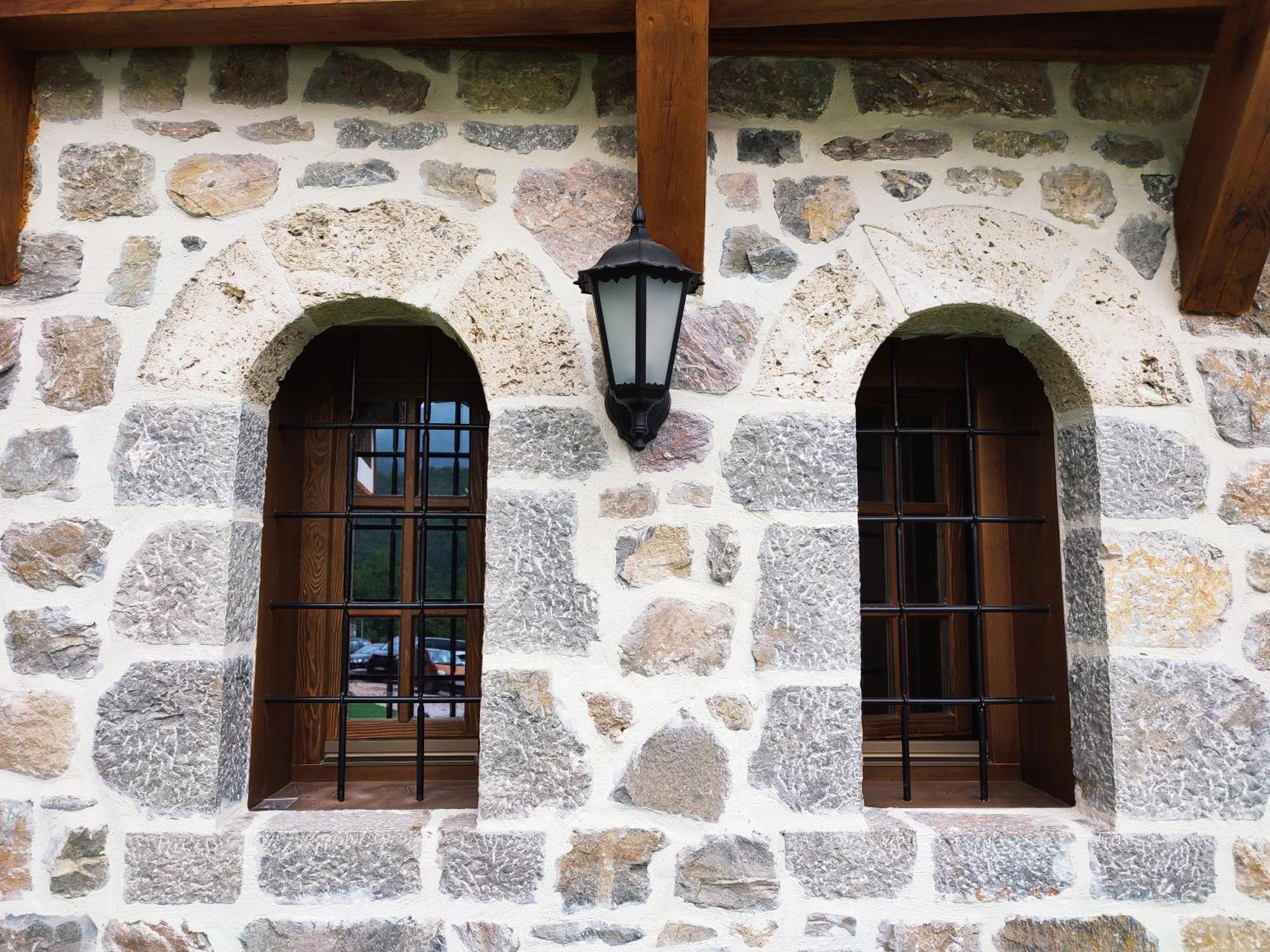 Guest Mansion, Гостински Палат Rostusa Exteriör bild